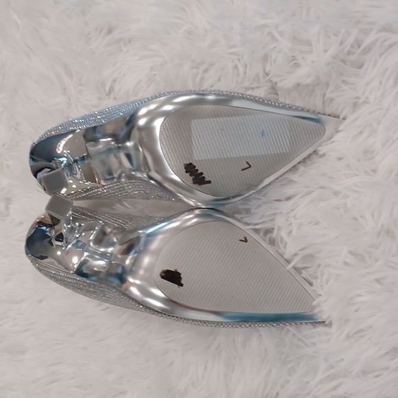 Steve Madden Martina-R Rhinestone Embellished Stiletto Pumps Silver SZ 7 NEW - Picture 16 of 16